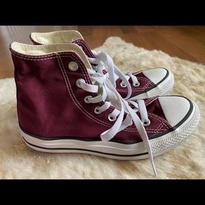 High top maroon converse size 6 women